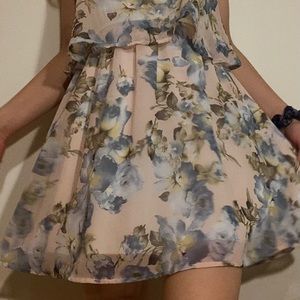 Floral Mid-length Dress🦋🌸